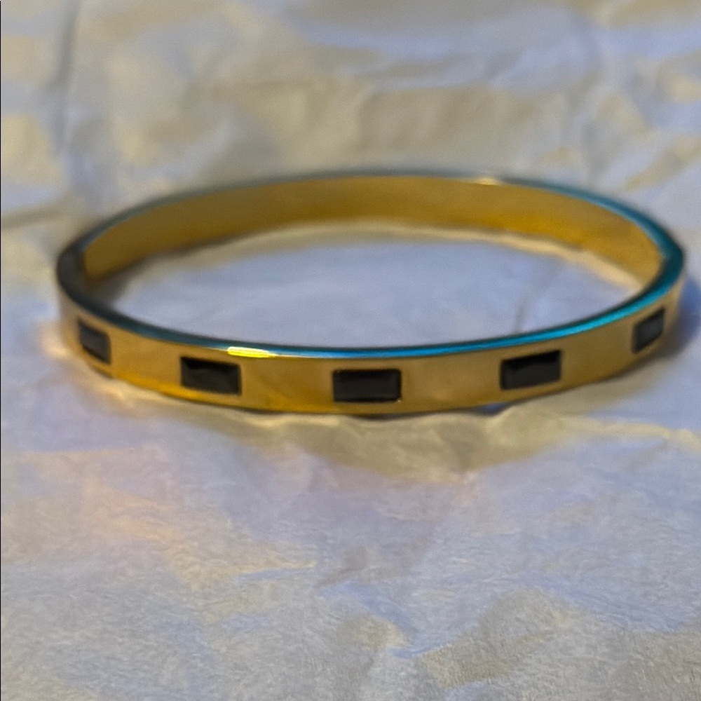 NWOT- Elegant Gold and Black Bangle Fashion Bracelet